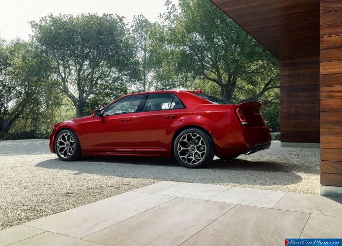 2015 Chrysler 300 - фотография 80 из 226 2015 Chrysler 300 - фотография 80 из 226