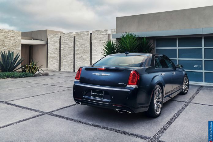 2015 Chrysler 300 - фотография 83 из 226 2015 Chrysler 300 - фотография 83 из 226