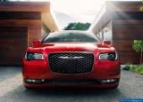 chrysler_2015_300_050_1.jpg