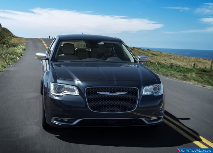2015 Chrysler 300 - фотография 112 из 226