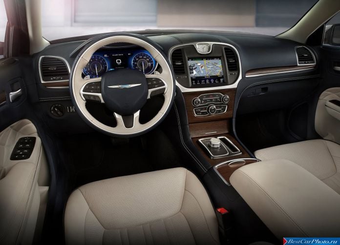 2015 Chrysler 300 - фотография 148 из 226