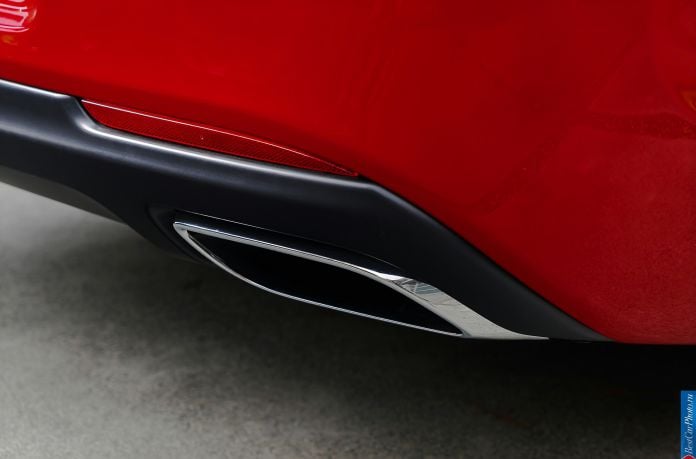 2015 Chrysler 300 - фотография 161 из 226