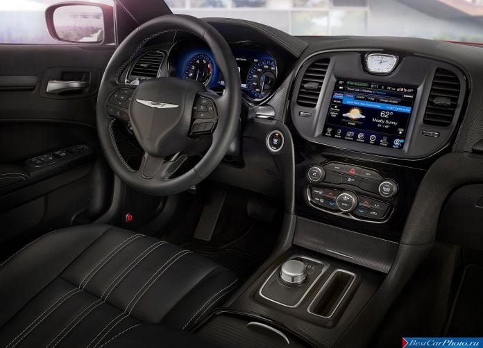 2015 Chrysler 300 - фотография 178 из 226