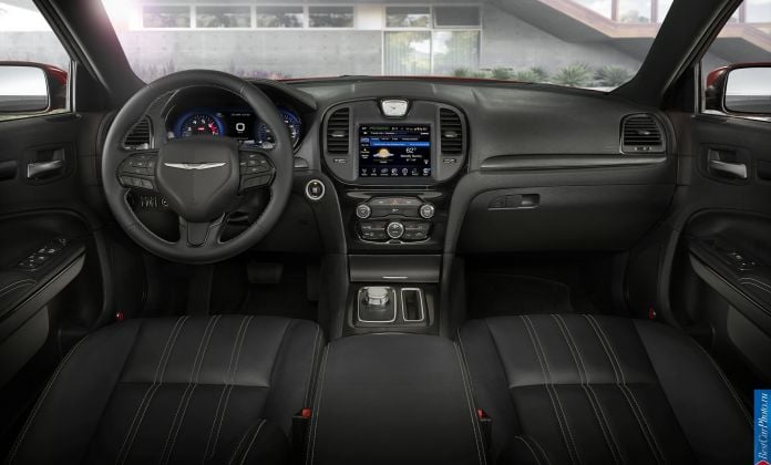 2015 Chrysler 300 - фотография 181 из 226