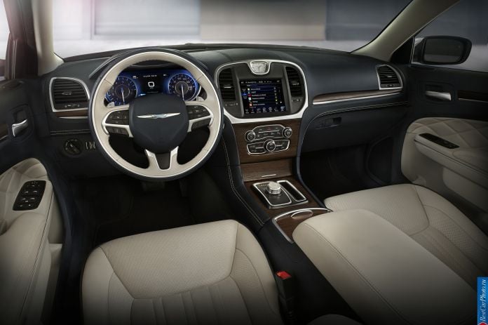 2015 Chrysler 300 - фотография 201 из 226