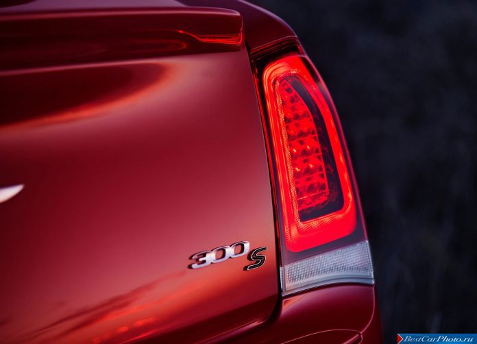 2015 Chrysler 300 - фотография 202 из 226