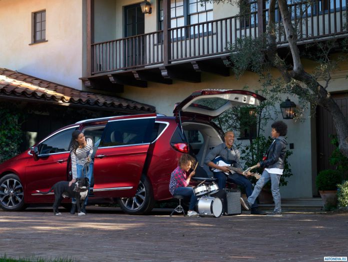 2017 Chrysler Pacifica - фотография 7 из 171 2017 Chrysler Pacifica - фотография 7 из 171