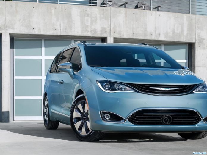 2017 Chrysler Pacifica - фотография 19 из 171