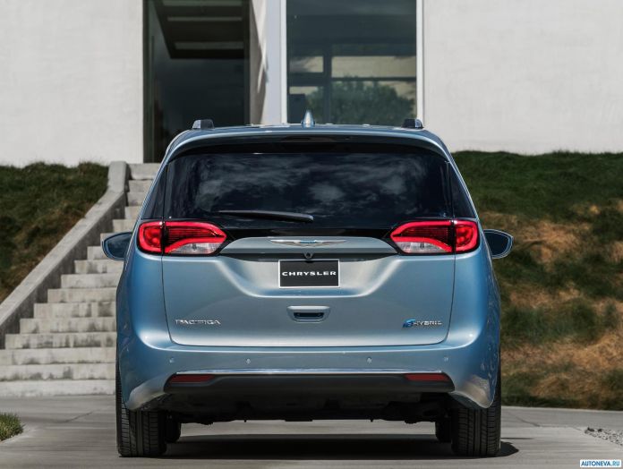 2017 Chrysler Pacifica - фотография 25 из 171 2017 Chrysler Pacifica - фотография 25 из 171