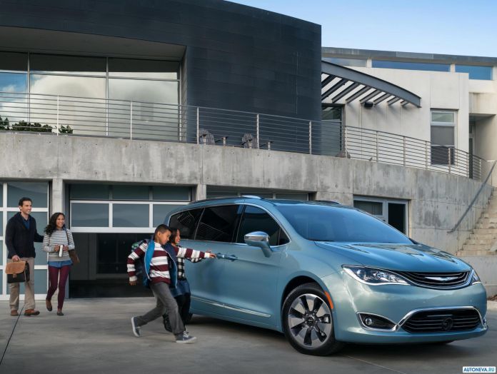 2017 Chrysler Pacifica - фотография 32 из 171 2017 Chrysler Pacifica - фотография 32 из 171