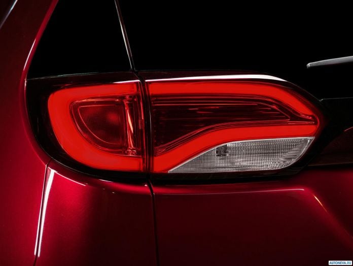 2017 Chrysler Pacifica - фотография 46 из 171 2017 Chrysler Pacifica - фотография 46 из 171