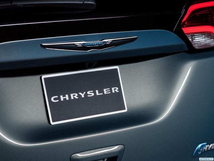 2017 Chrysler Pacifica - фотография 49 из 171