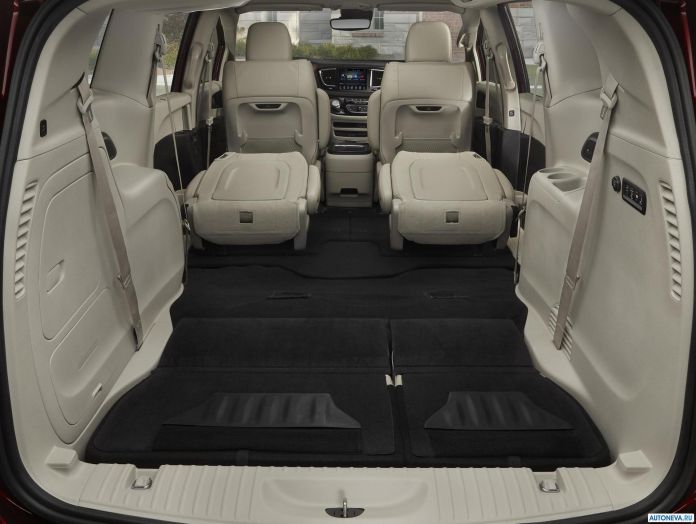 2017 Chrysler Pacifica - фотография 54 из 171 2017 Chrysler Pacifica - фотография 54 из 171