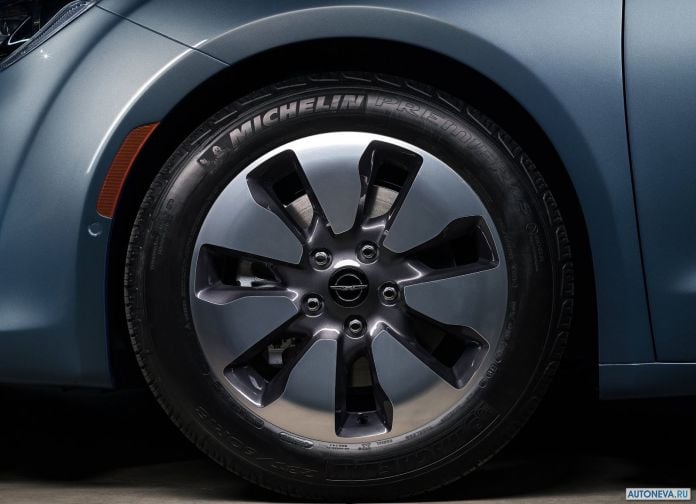 2017 Chrysler Pacifica - фотография 151 из 171 2017 Chrysler Pacifica - фотография 151 из 171
