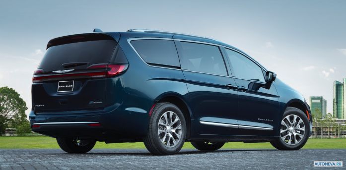 2021 Chrysler Pacifica hybrid Pinnacle - фотография 2 из 2