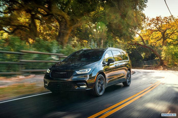 2021 Chrysler Pacifica Limited S Appearaance Package AWD - фотография 11 из 40