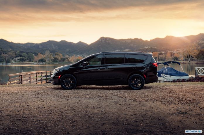 2021 Chrysler Pacifica Limited S Appearaance Package AWD - фотография 18 из 40 2021 Chrysler Pacifica Limited S Appearaance Package AWD - фотография 18 из 40