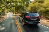 chrysler_2021_pacifica_limited_s_appearance_package_awd_022.jpg