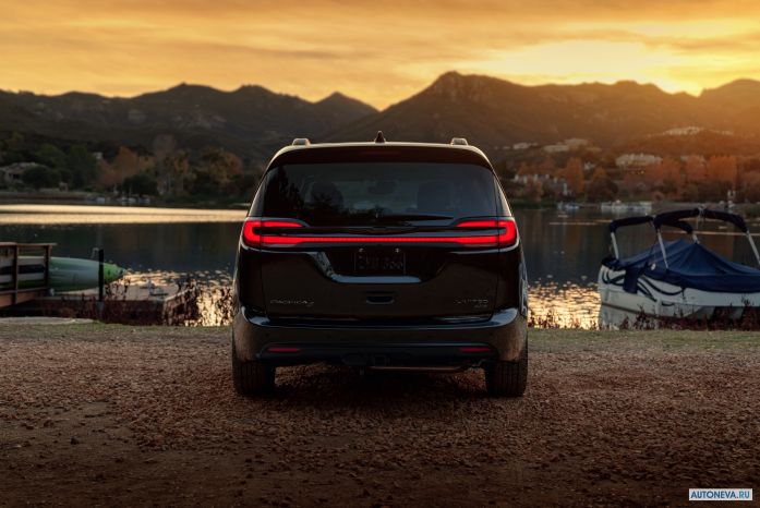 2021 Chrysler Pacifica Limited S Appearaance Package AWD - фотография 25 из 40