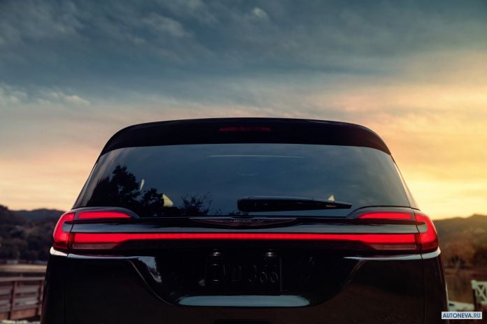 2021 Chrysler Pacifica Limited S Appearaance Package AWD - фотография 38 из 40 2021 Chrysler Pacifica Limited S Appearaance Package AWD - фотография 38 из 40