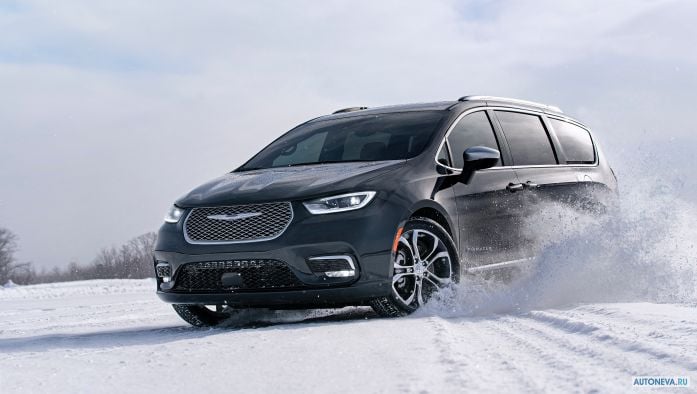 2021 Chrysler Pacifica Pinnacle AWD - фотография 7 из 40