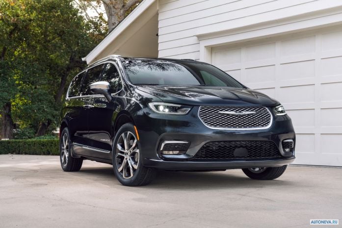 2021 Chrysler Pacifica Pinnacle AWD - фотография 9 из 40