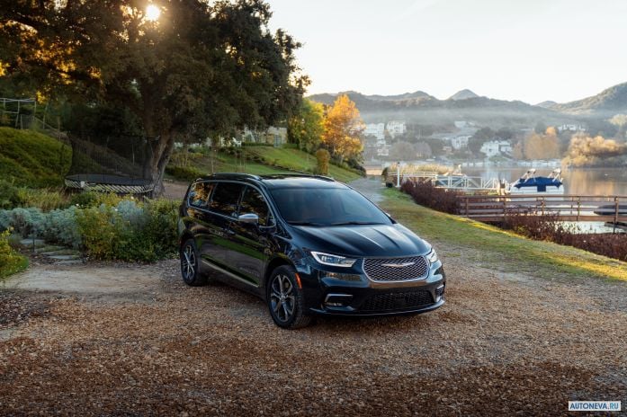 2021 Chrysler Pacifica Pinnacle AWD - фотография 11 из 40