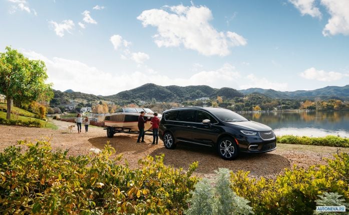 2021 Chrysler Pacifica Pinnacle AWD - фотография 12 из 40