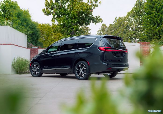 2021 Chrysler Pacifica Pinnacle AWD - фотография 17 из 40 2021 Chrysler Pacifica Pinnacle AWD - фотография 17 из 40