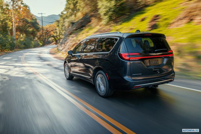 2021 Chrysler Pacifica Pinnacle AWD - фотография 19 из 40