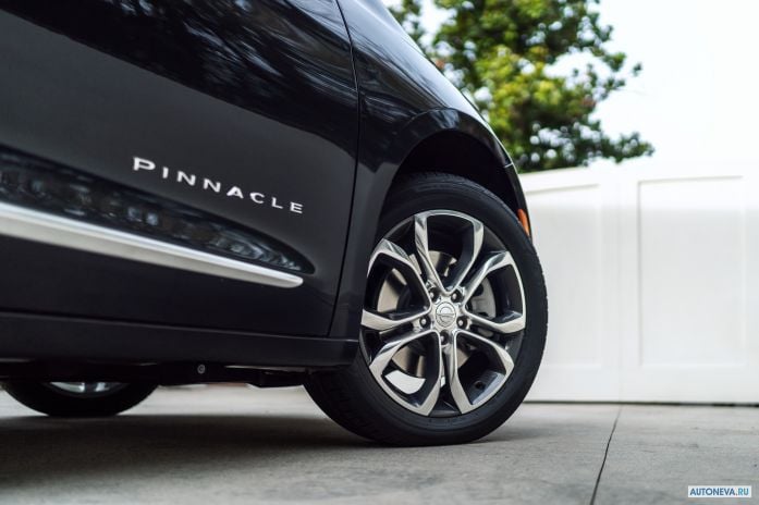 2021 Chrysler Pacifica Pinnacle AWD - фотография 31 из 40 2021 Chrysler Pacifica Pinnacle AWD - фотография 31 из 40