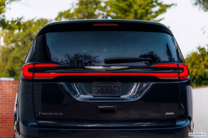 2021 Chrysler Pacifica Pinnacle AWD - фотография 33 из 40 2021 Chrysler Pacifica Pinnacle AWD - фотография 33 из 40
