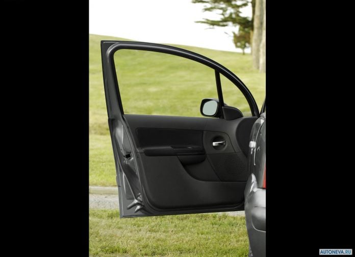 2006 Citroen C3 - фотография 31 из 31 2006 Citroen C3 - фотография 31 из 31