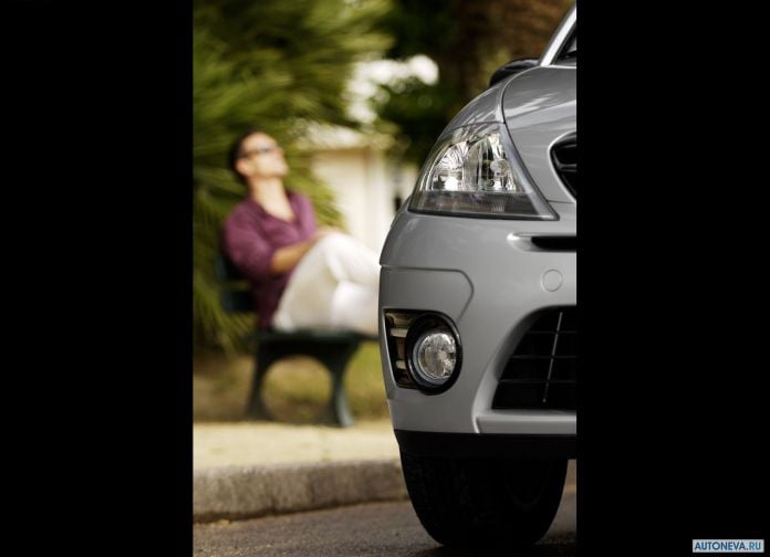2006 Citroen C3 VTR - фотография 29 из 31 2006 Citroen C3 VTR - фотография 29 из 31