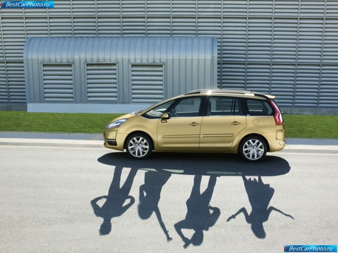 2007 Citroen C4 Grand Picasso - фотография 26 из 114 2007 Citroen C4 Grand Picasso - фотография 26 из 114
