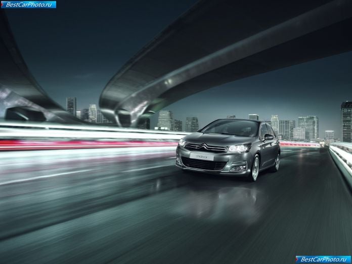 2011 Citroen C4 - фотография 4 из 118
