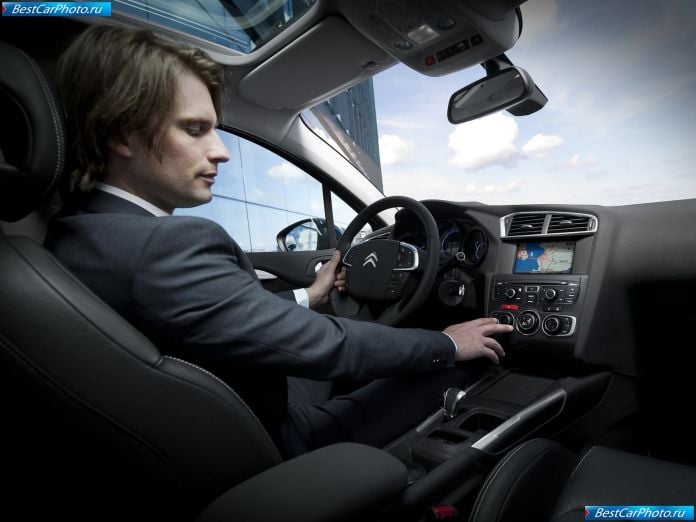 2011 Citroen C4 - фотография 49 из 118 2011 Citroen C4 - фотография 49 из 118