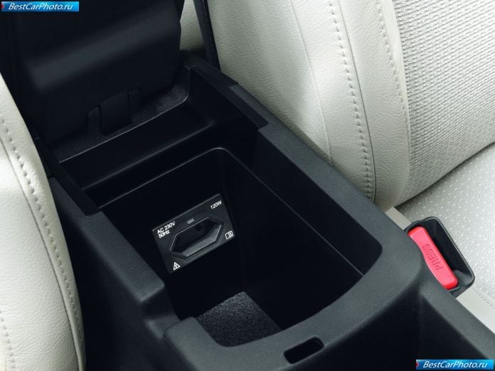 2011 Citroen C4 - фотография 66 из 118