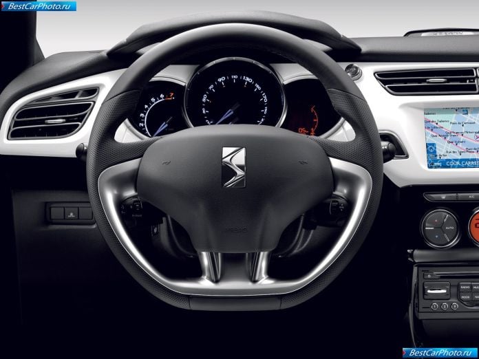2011 Citroen Ds3 - фотография 32 из 108 2011 Citroen Ds3 - фотография 32 из 108