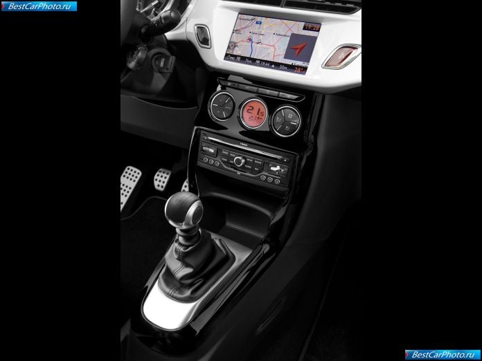 2011 Citroen Ds3 - фотография 55 из 108