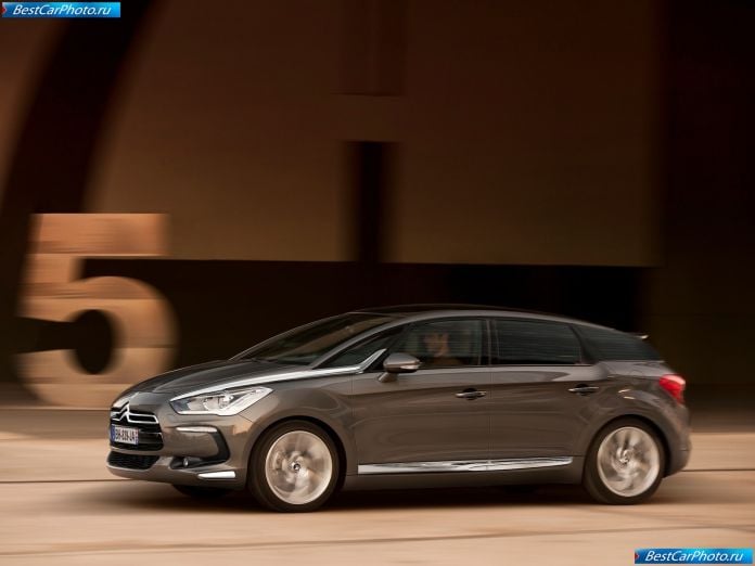 2012 Citroen Ds5 - фотография 17 из 104 2012 Citroen Ds5 - фотография 17 из 104