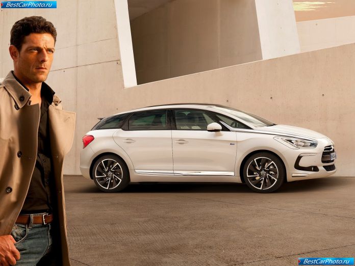 2012 Citroen Ds5 - фотография 20 из 104 2012 Citroen Ds5 - фотография 20 из 104