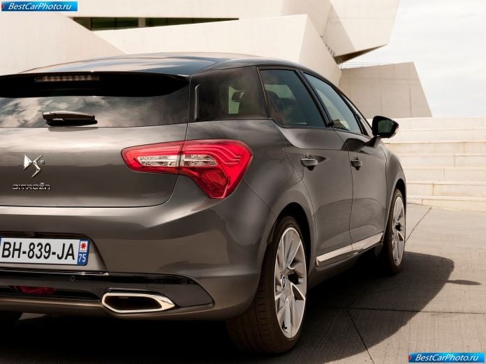 2012 Citroen Ds5 - фотография 72 из 104 2012 Citroen Ds5 - фотография 72 из 104