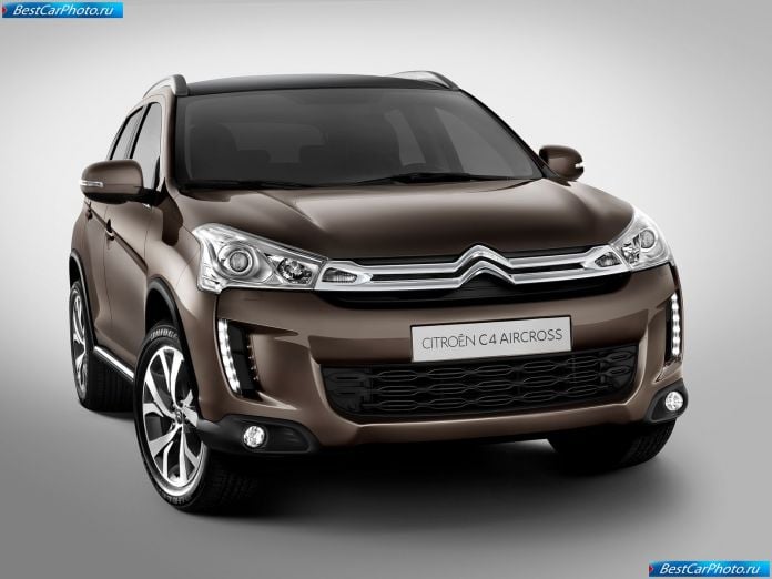 2013 Citroen C4 Aircross - фотография 7 из 11