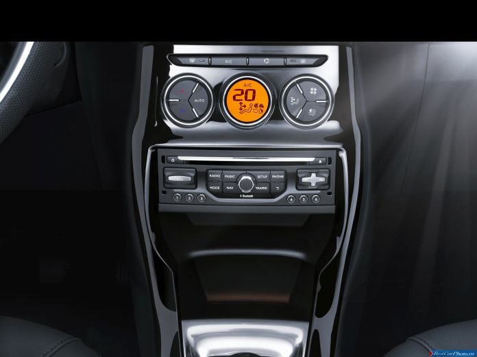 2013 Citroen C3 - фотография 33 из 42 2013 Citroen C3 - фотография 33 из 42