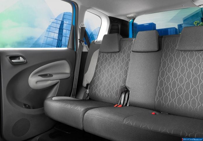2013 Citroen C3 Picasso - фотография 17 из 21