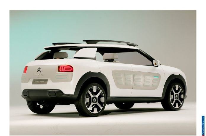 2013 Citroen Cactus - фотография 2 из 29 2013 Citroen Cactus - фотография 2 из 29