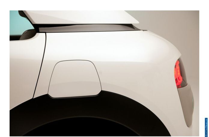 2013 Citroen Cactus - фотография 8 из 29