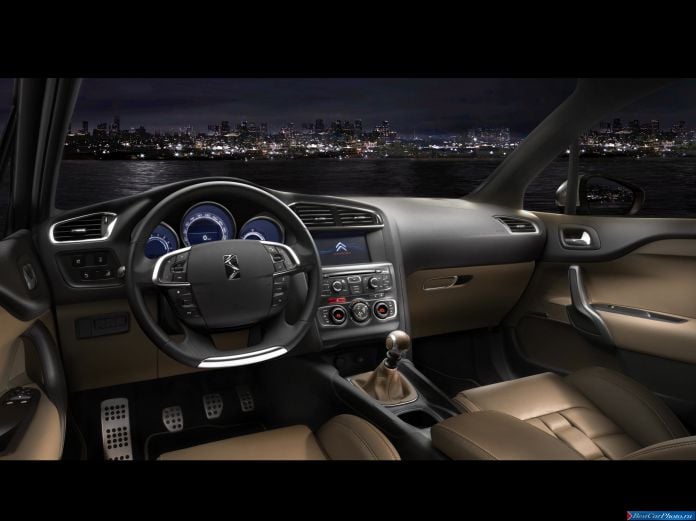 2013 Citroen DS4 Electro Shot - фотография 4 из 4 2013 Citroen DS4 Electro Shot - фотография 4 из 4
