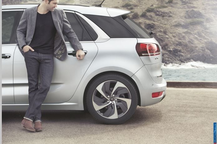 2014 Citroen C4 Picasso - фотография 80 из 94